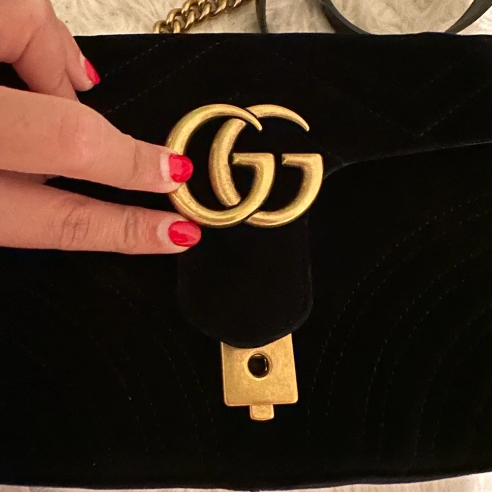 GUCCI Velvet GG Marmont Small Metelasse Shoulder Bag - Picture 9 of 10